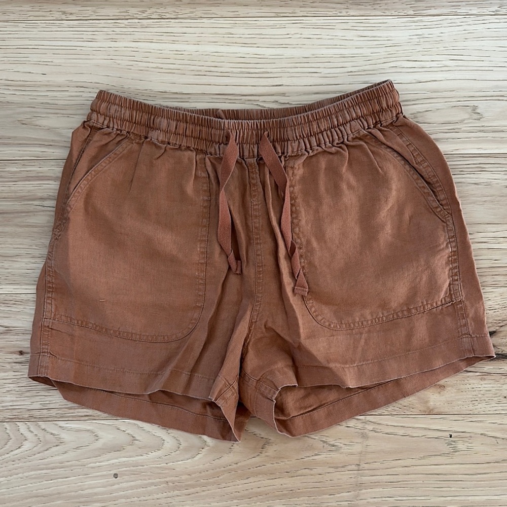 Quince Linen Shorts with Elastic Waistband and Drawstring